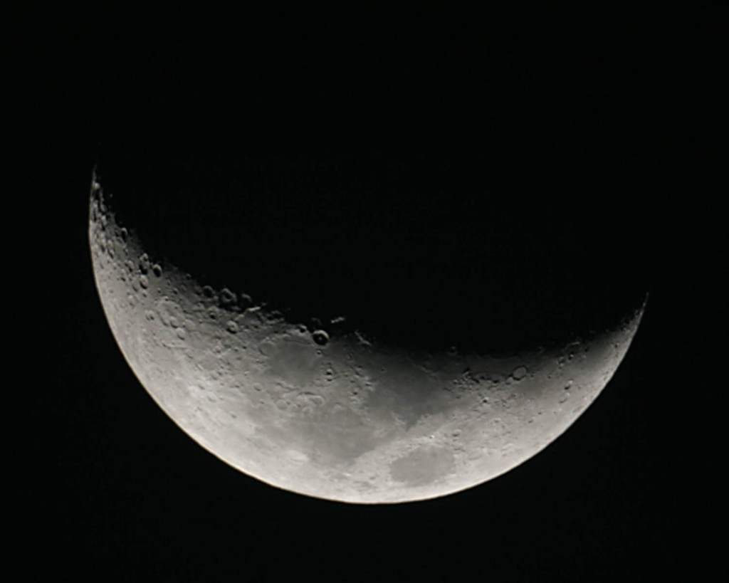 Crescent Moon - 200mm f/5 Newtonian, Canon Digital Rebel, Single Shot